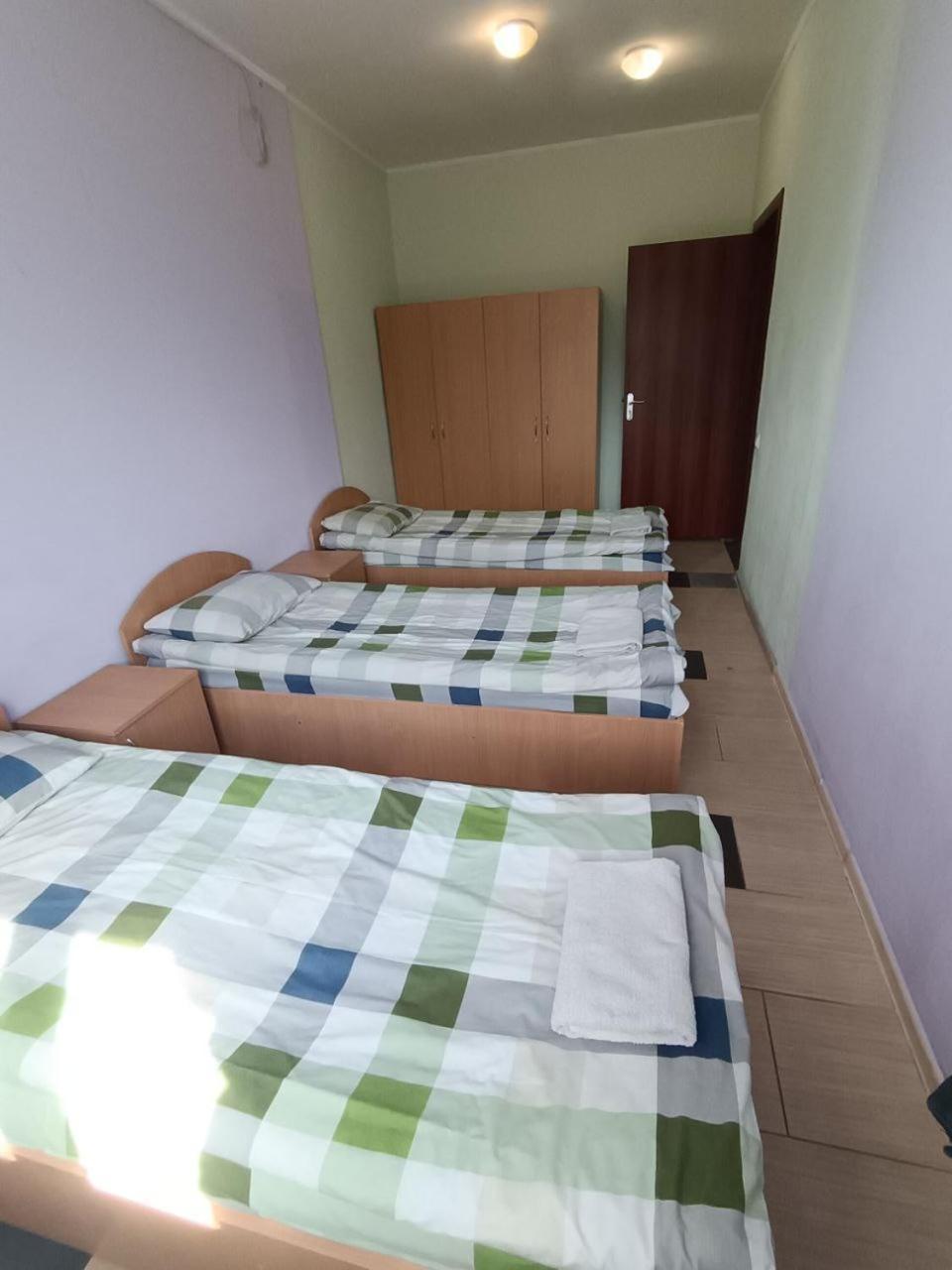 Green Hotel Kiev Bagian luar foto