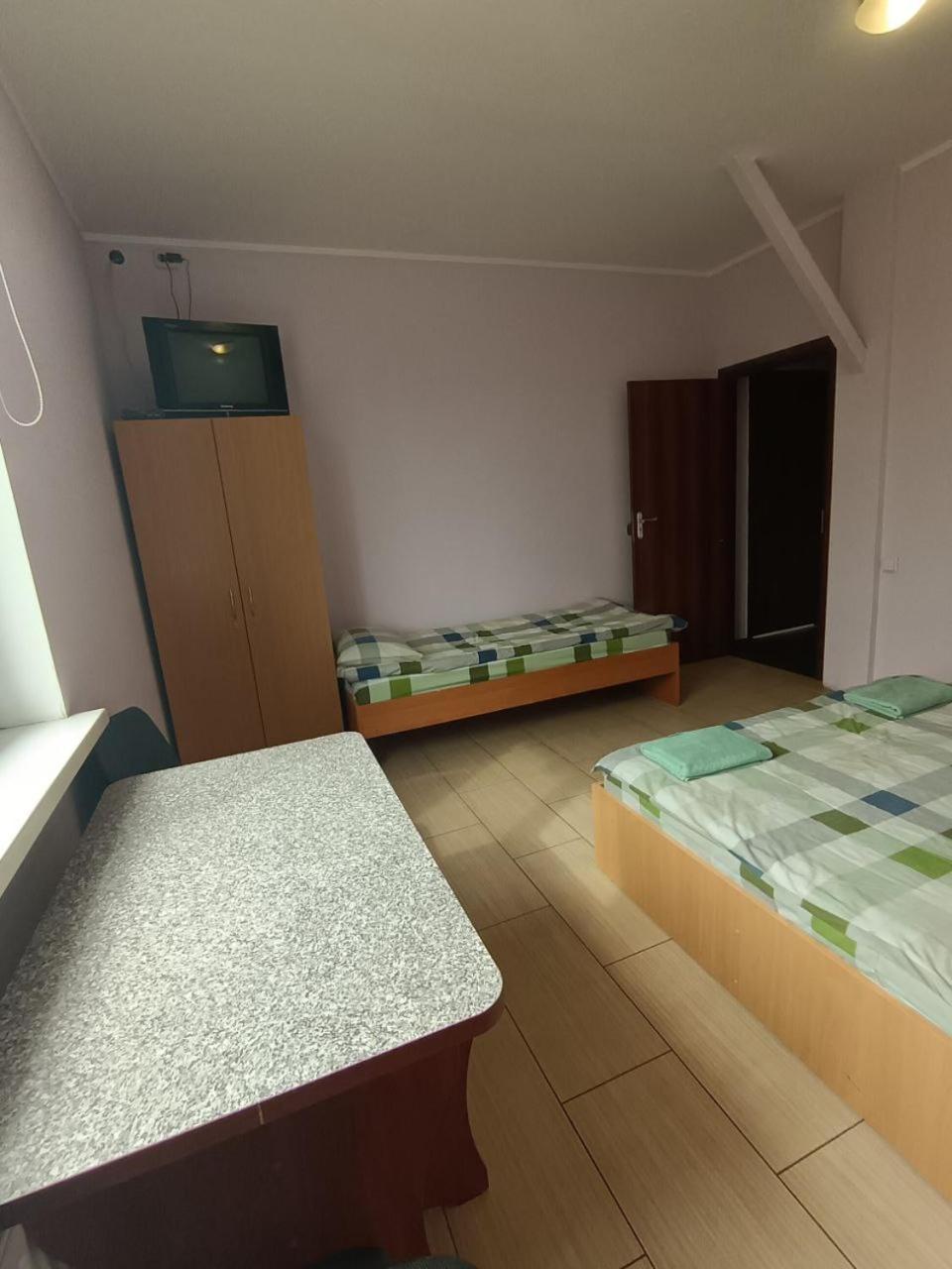 Green Hotel Kiev Bagian luar foto